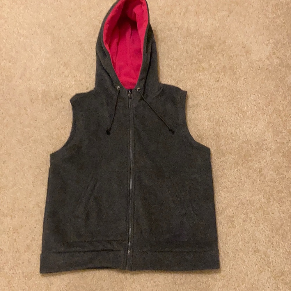 NWOT GAP Sleeveless Fleece Hoodie